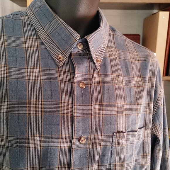 MEN'S CASUAL BUTTON DOWN - Picture 2 of 10